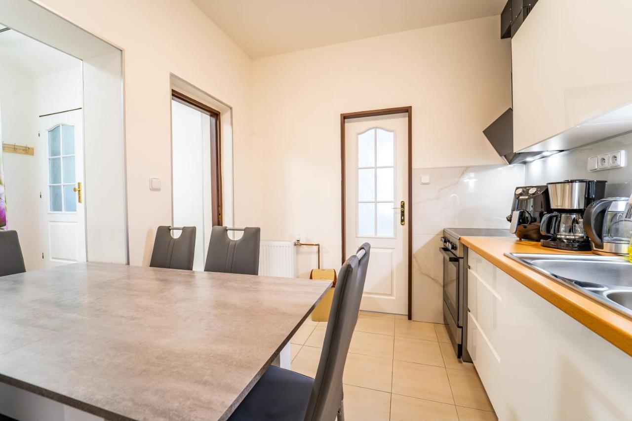 Tuan Long Apartments Jachymov Exterior photo