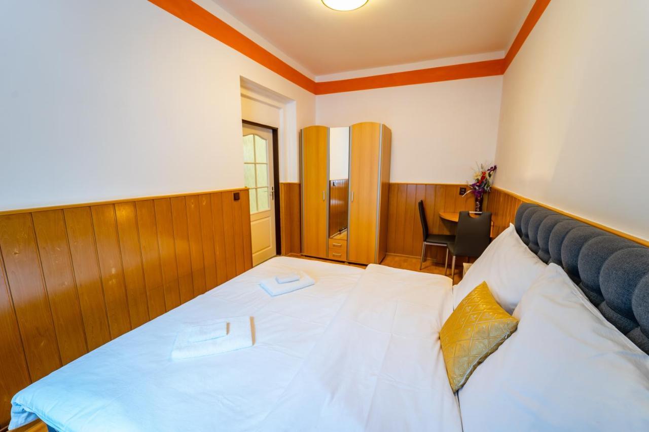 Tuan Long Apartments Jachymov Exterior photo